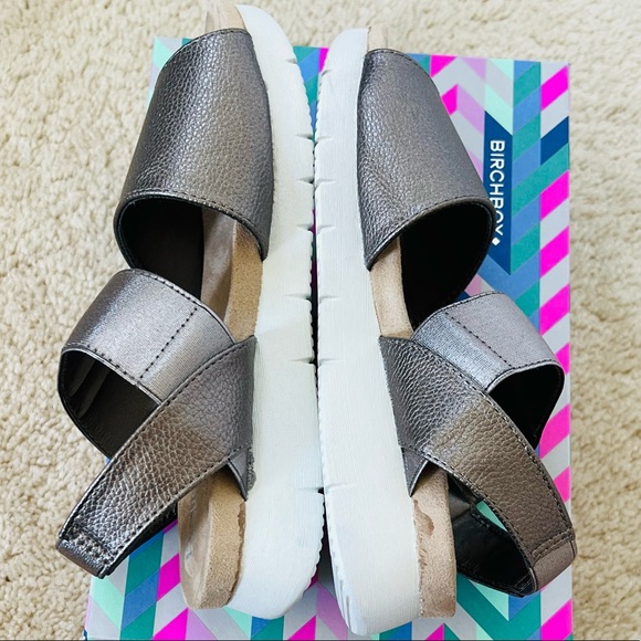 Platform Sandals - Picture 4 of 9